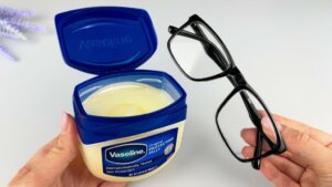 Simple Trick to Remove Scratches from Your Glasses Instantly